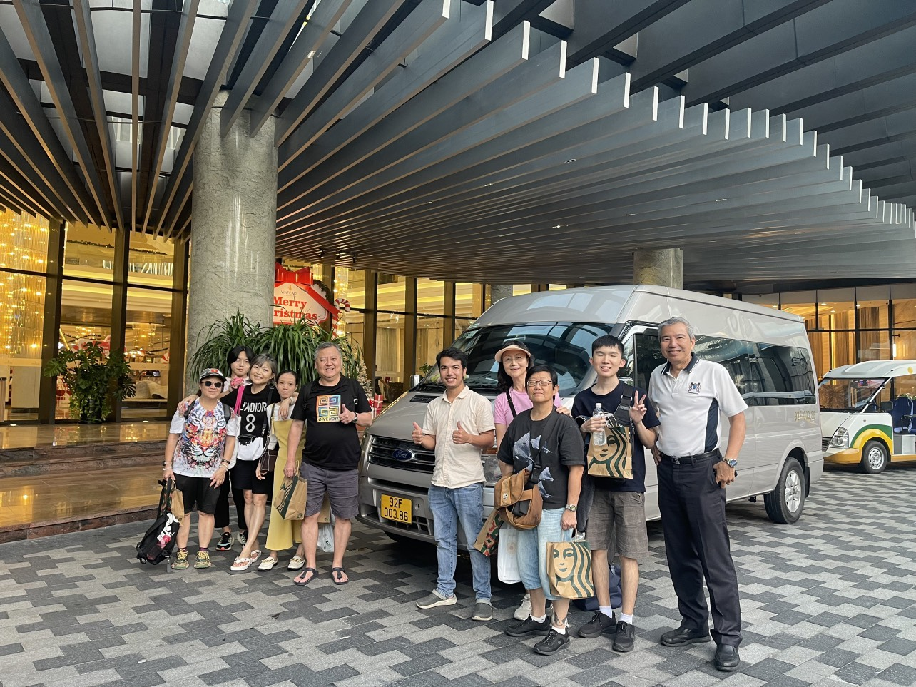 Executive Ho Chi Minh Car Rental with Driver for Business: A Comprehensive Guide by Didu.vn